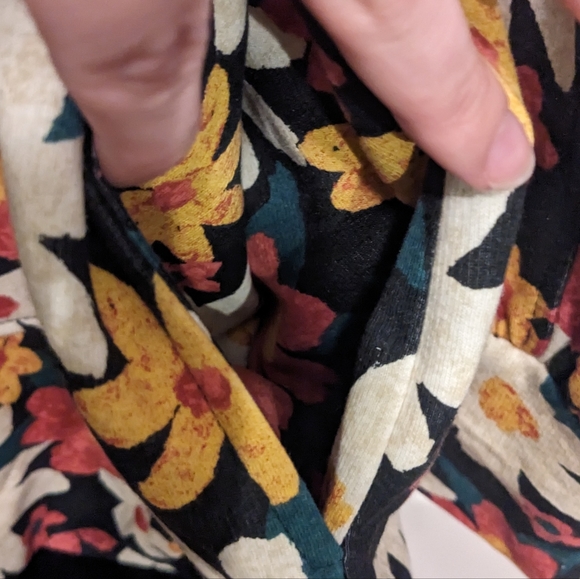 NWT Lularoe Reagan Floral Design Size Small - Picture 4 of 8